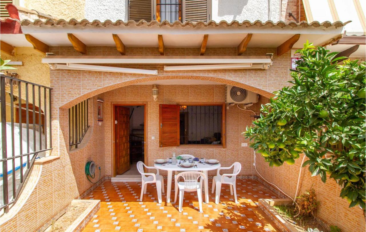 Stunning Home In Los Alcazares With Kitchen Exterior foto